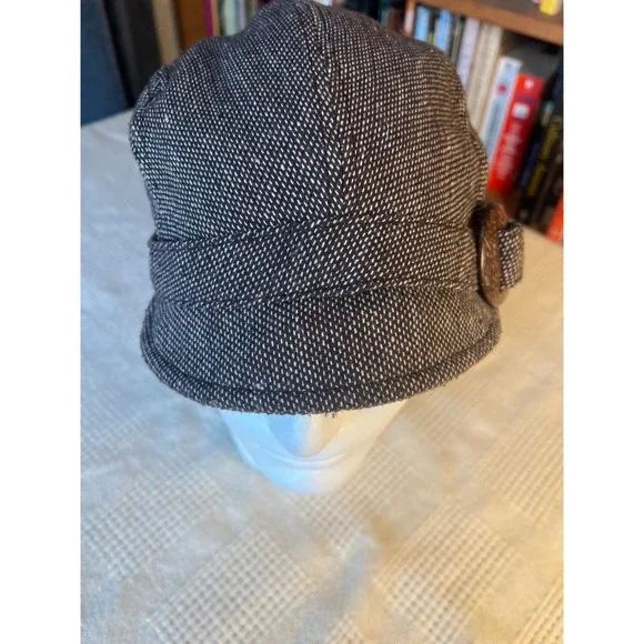 Goorin Bros Tweed Newsboy Cap Brown White Plaid Accent Button Size S